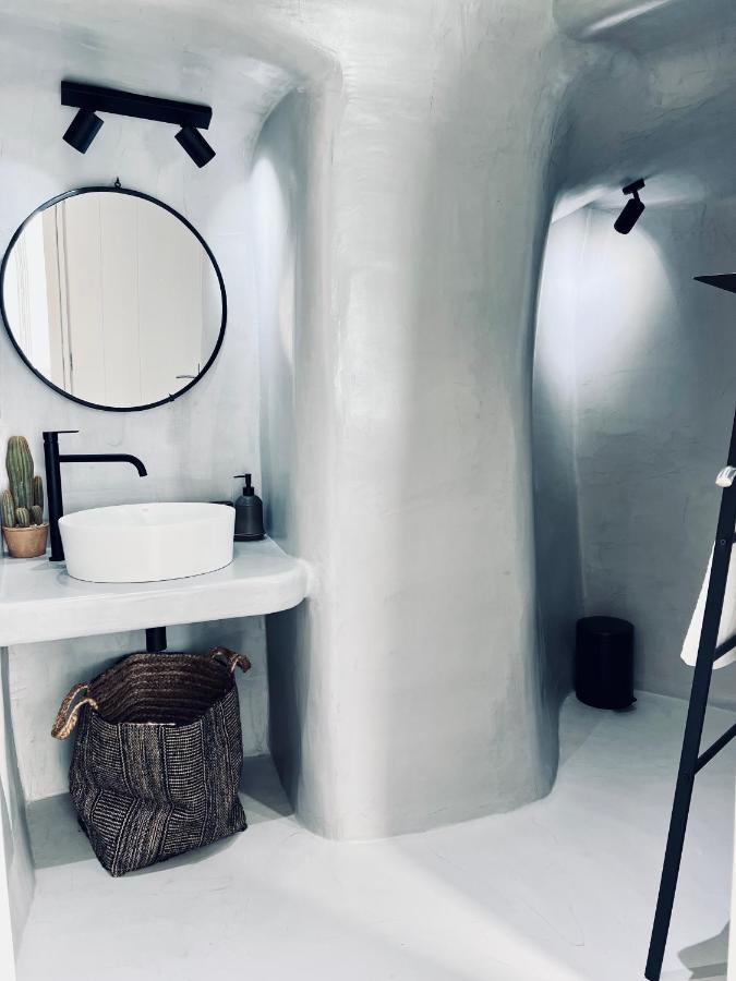 Delta Suites Oia  Bagian luar foto
